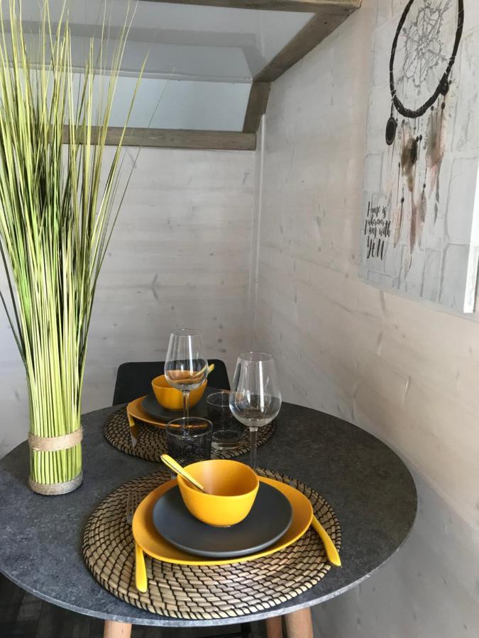 Les Nuits Insolites De La Mothe - Hebergement En Bulle Ou Tiny House Avec Spa Privatif Outremecourt ภายนอก รูปภาพ
